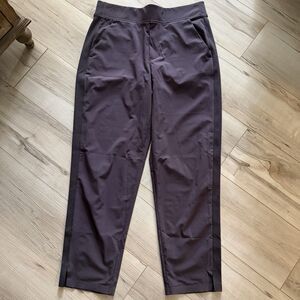 Athleta Brooklyn Mid Rise Ankle Rib Knit  Trim Brown Pants Size 8